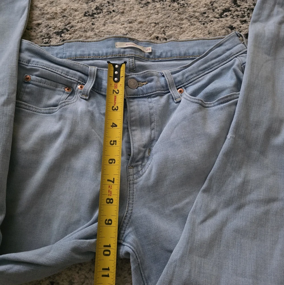Levi's Boyfriend Lightwash Jeans Womens 29